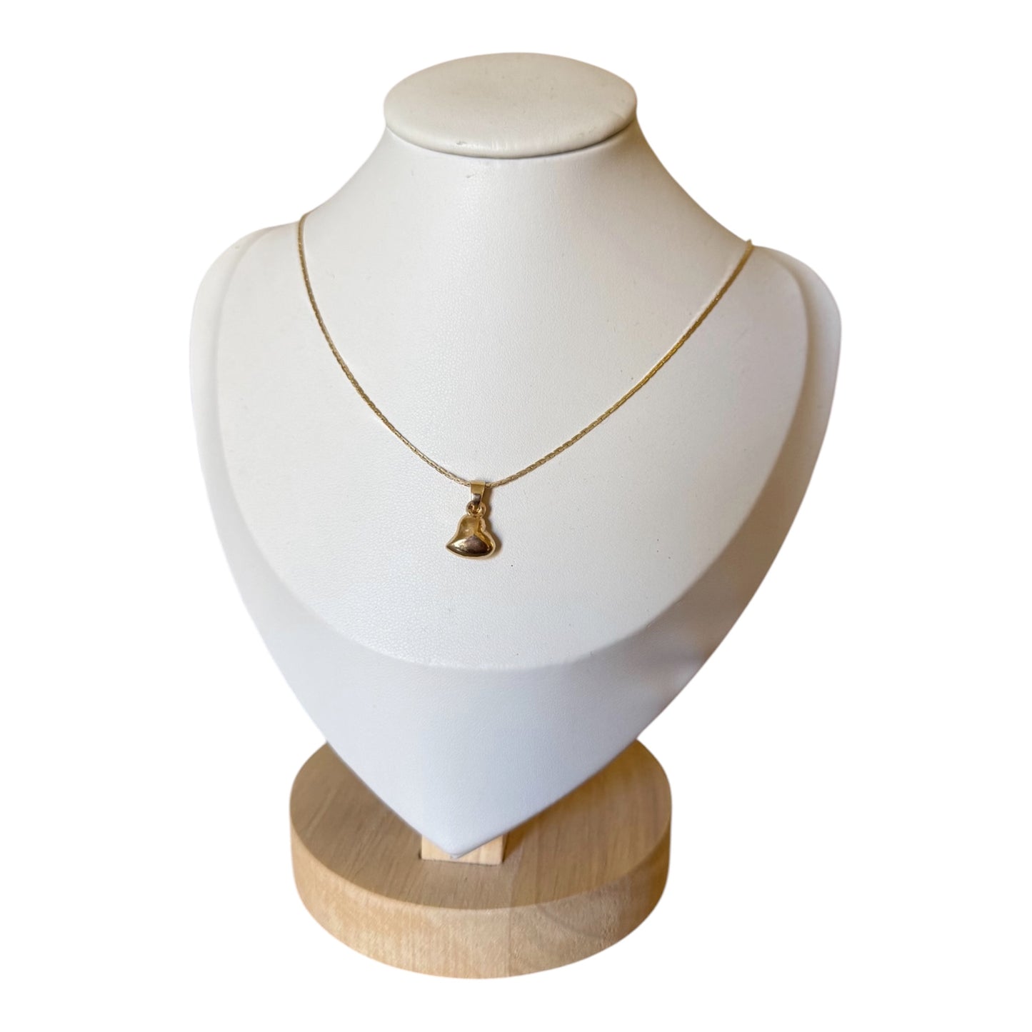 Gargantilla con dije corazón - Enchapada en oro 18k
