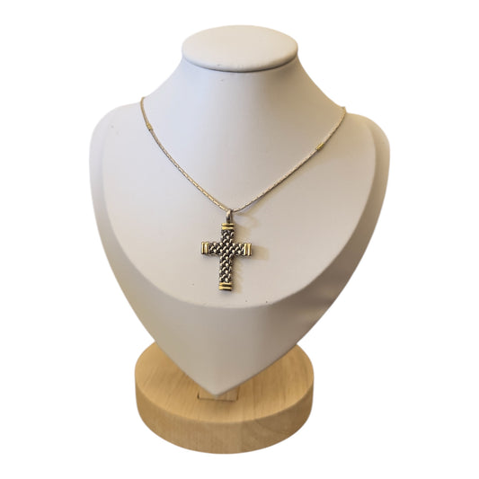 Cadena con dije de Cruz en Plata y Oro